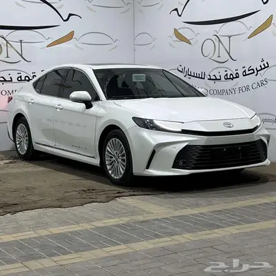 تويوتا كامري E و LE بنزين 2025 بأقل الأسعار 0