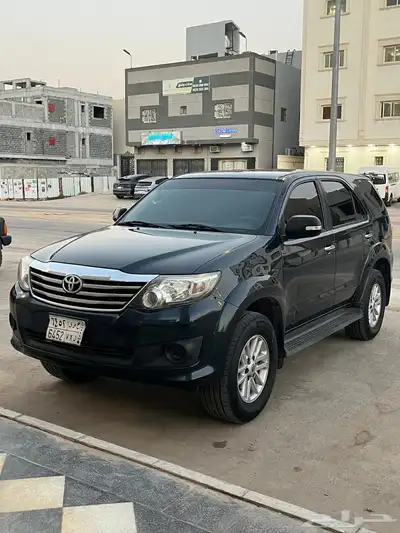 اربعة سلندر 2015 بدون دبل. ممشى 332 الف فقط. ثاني مالك 4