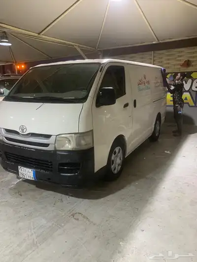 اجار باص تويوتا هايس للإيجار الشهري 2700 0