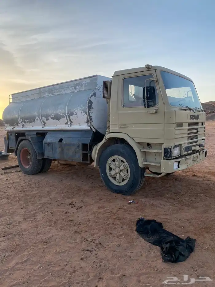 وايت سكانيا موديل 1989 محركات شرط 3
