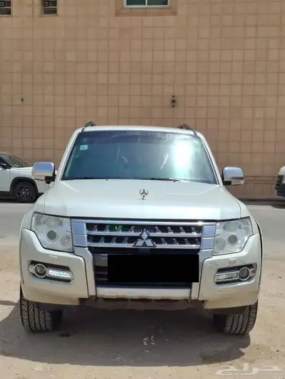 ميتسوبيشي باجيرو 1