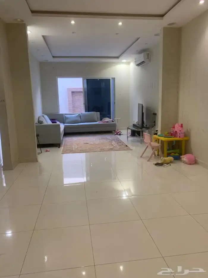 للبيع فيلا بمدينة الرياض حي عكاض 1