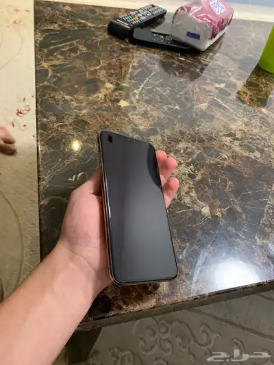 iPhone XS Max نظيف اللي له خاطر يجي لي خاص 5