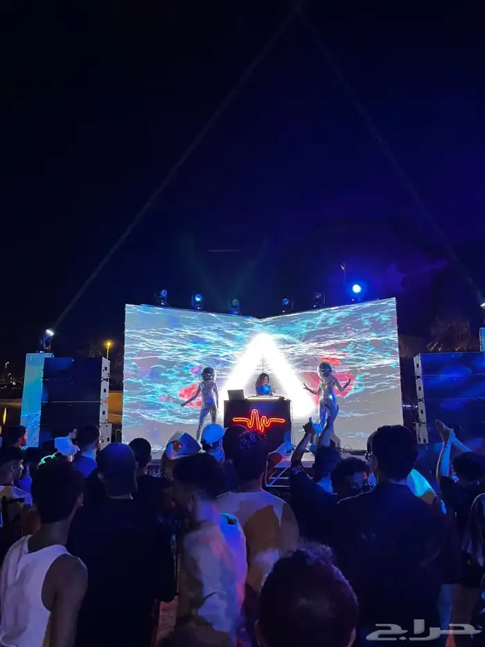 شاشات LED   مسرح كامل   إضاءة وصوتيات للمناسبات 26