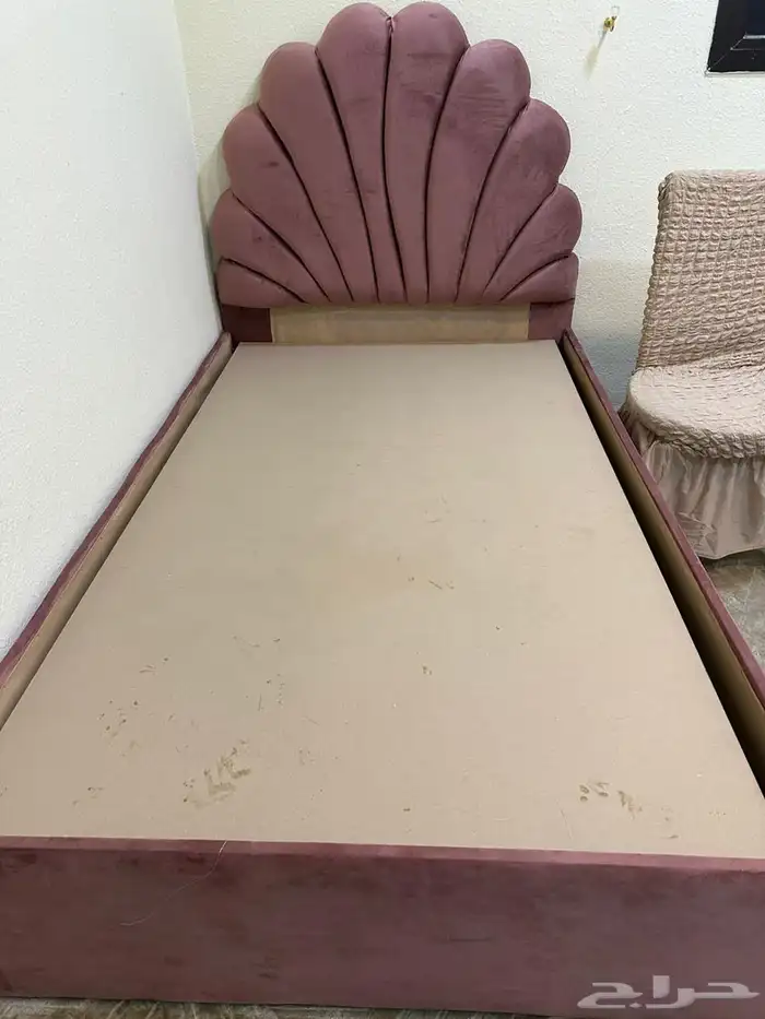 سراير مخمل استخدام قليل جدا 1