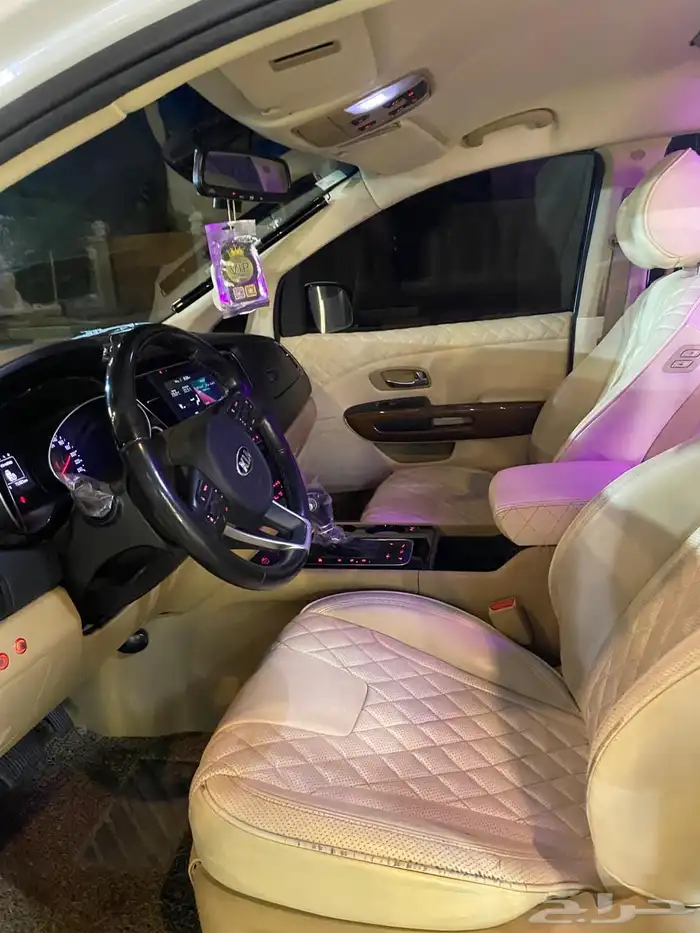 للبيع كيا كرنفال ديزل Vip 7