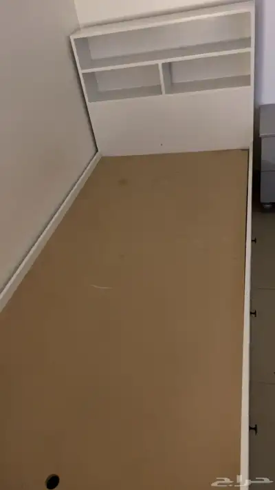 سرير للبيع 0