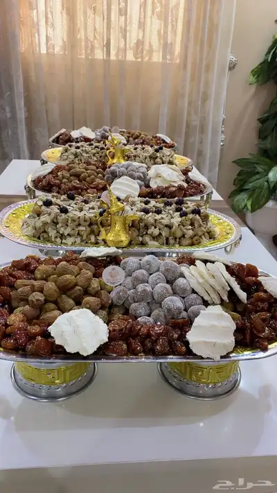 صواني تمر وشعثاء وتمر محشي شغل بكل ذمة ومصداقية 15