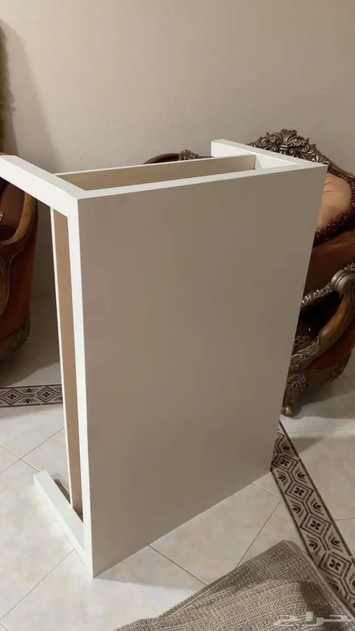 طاوله واباجوره وفرشه 1