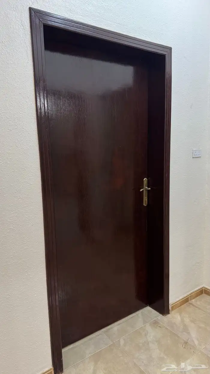 ابواب خشب بالكالون 0