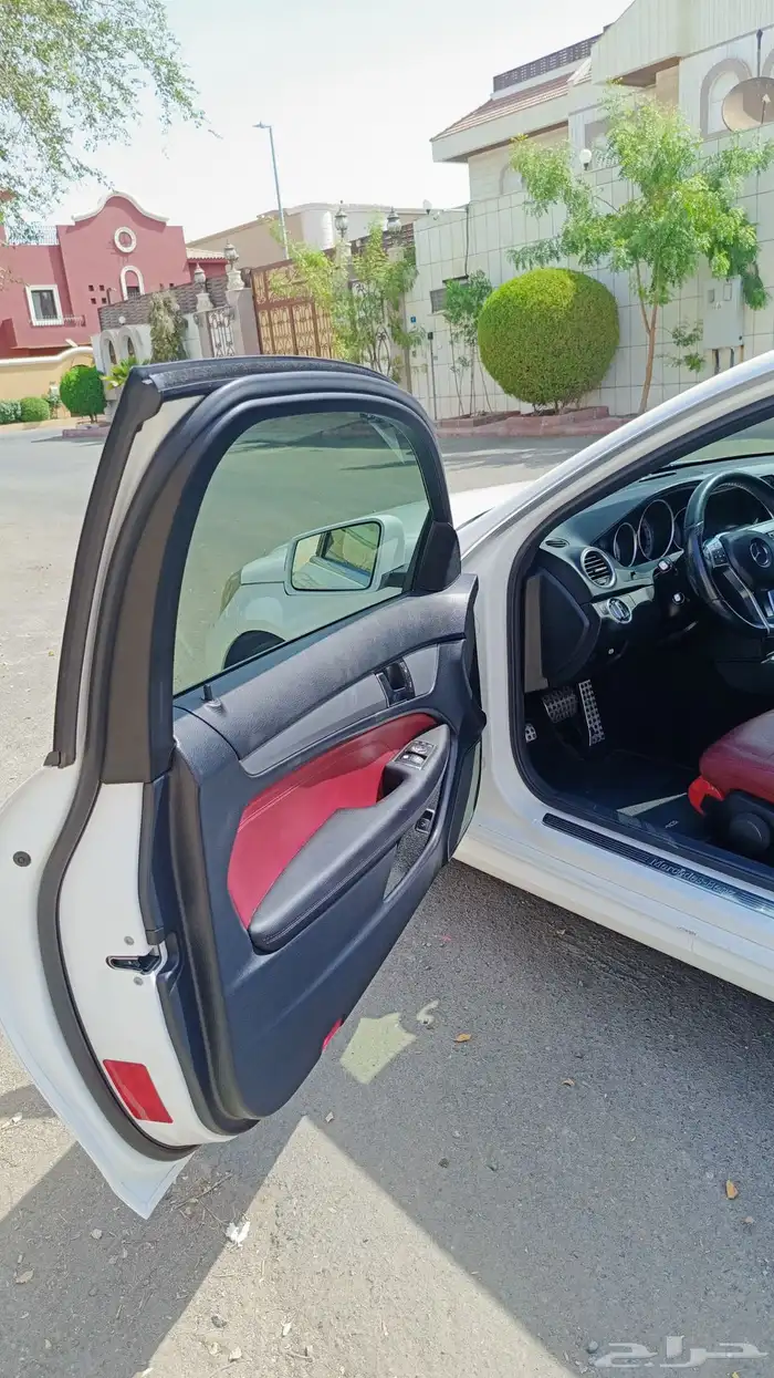 مرسيدس C250 كوبيه موديل 2014 AMG cut في جدة 6