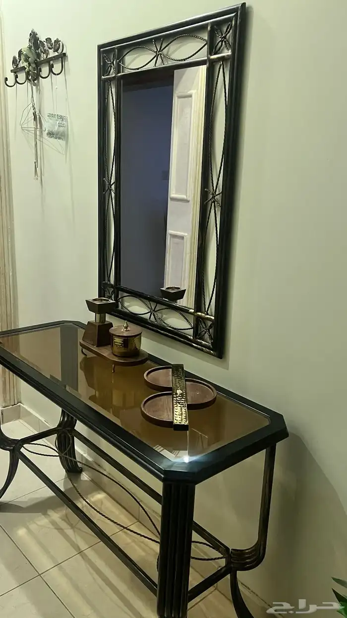 مدخل مع المرايا 0