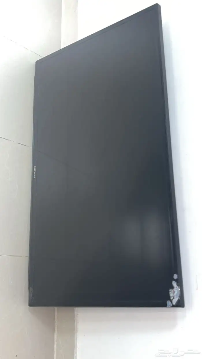 شاشه سامسونج50 بوصه عاديه شروره ب300 محتاجه 0