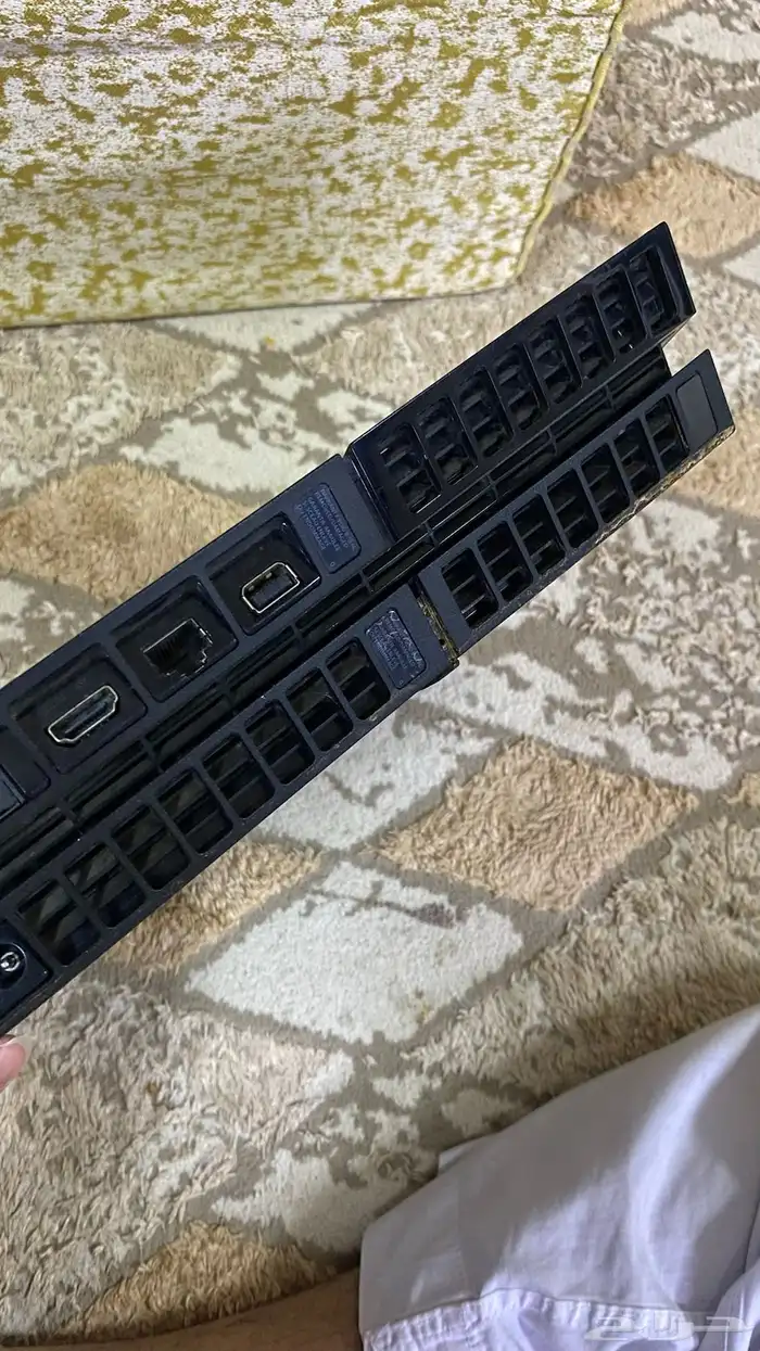 سوني 4 مانفك ابد  ولا قد دخل صيانه نظيف جدا 1