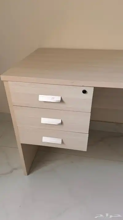 مكتب للبيع 3