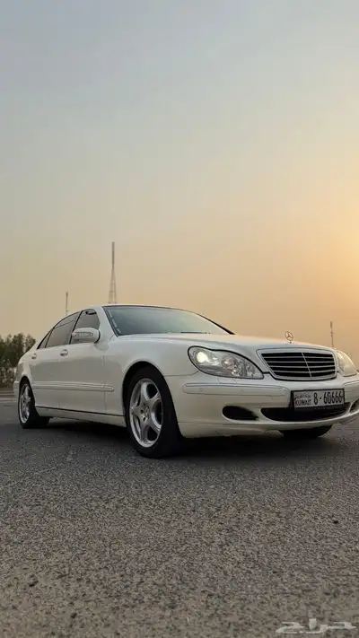 مرسيدس فياقرا 350 (مخزن) 1