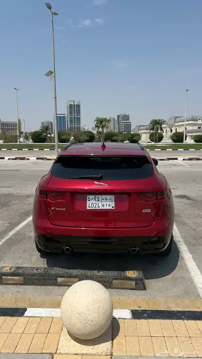 للبيع جاكوار اف بيس 3