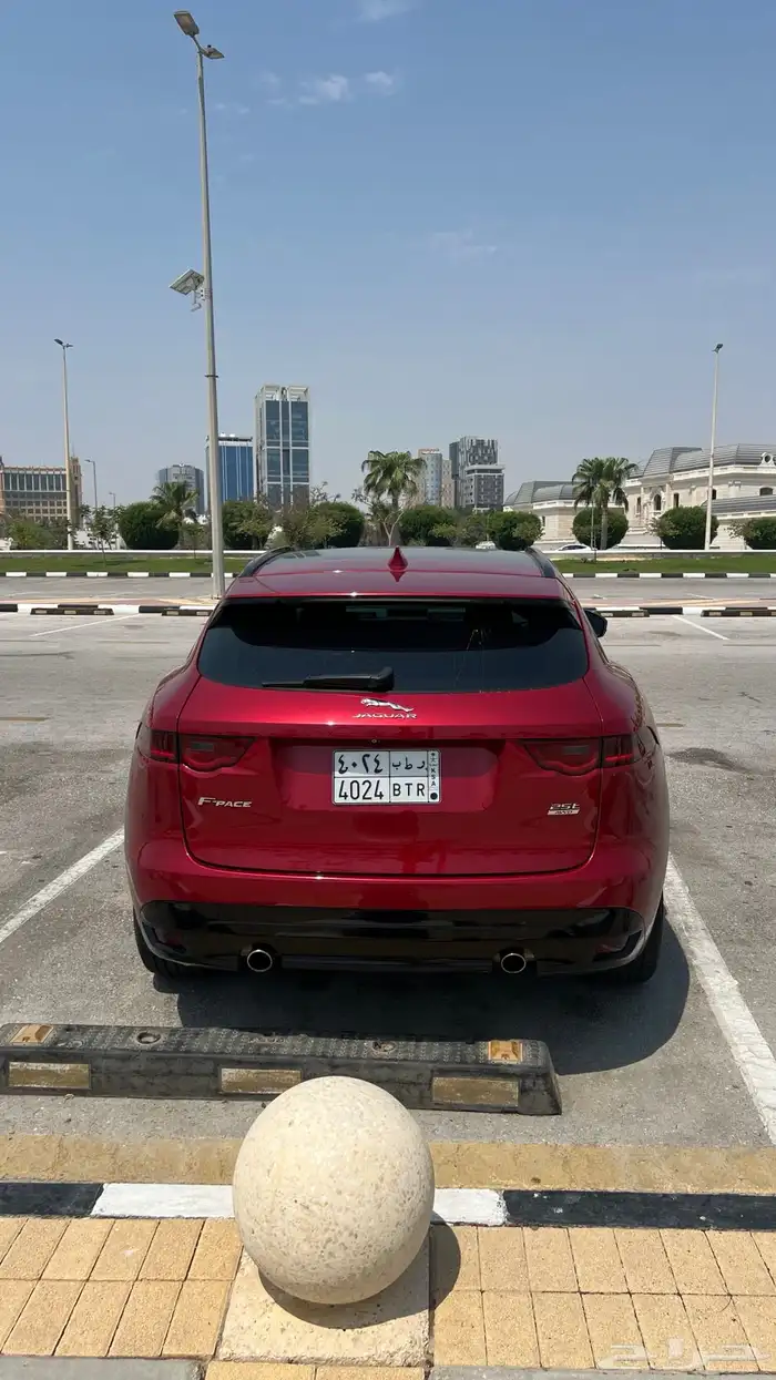 للبيع جاكوار اف بيس 3