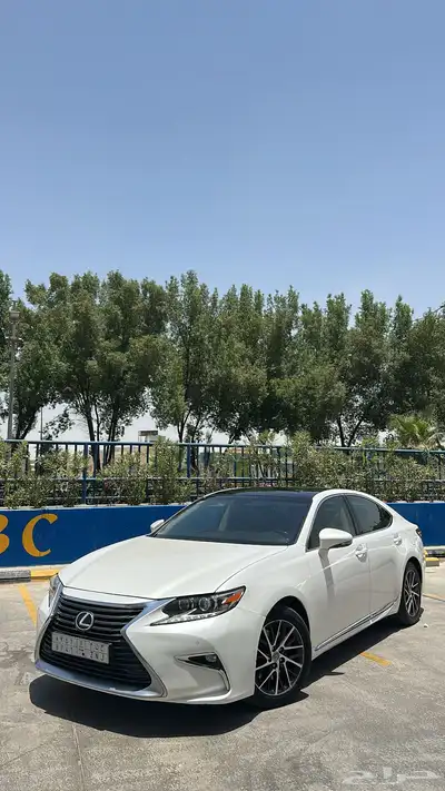 لكزس es 2016 v6 25