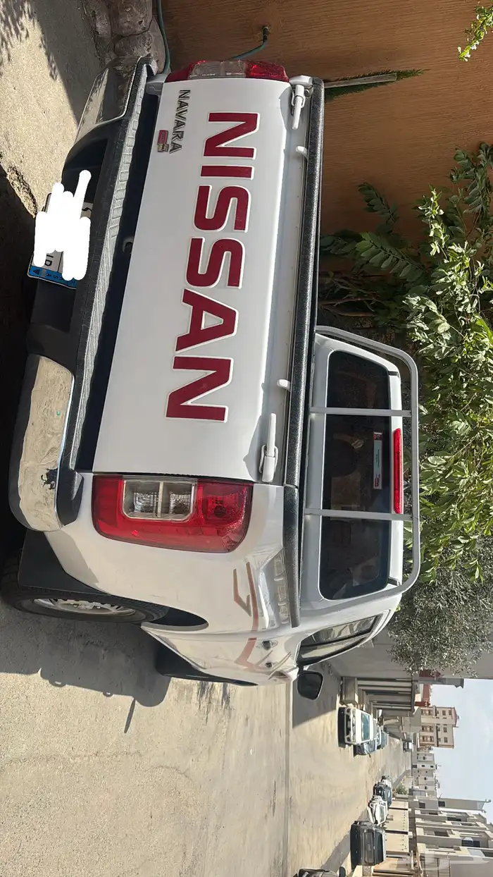 سيارة نافارا للبيع 0