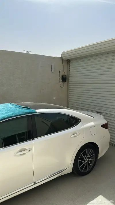 لكزس es 2016 v6 36