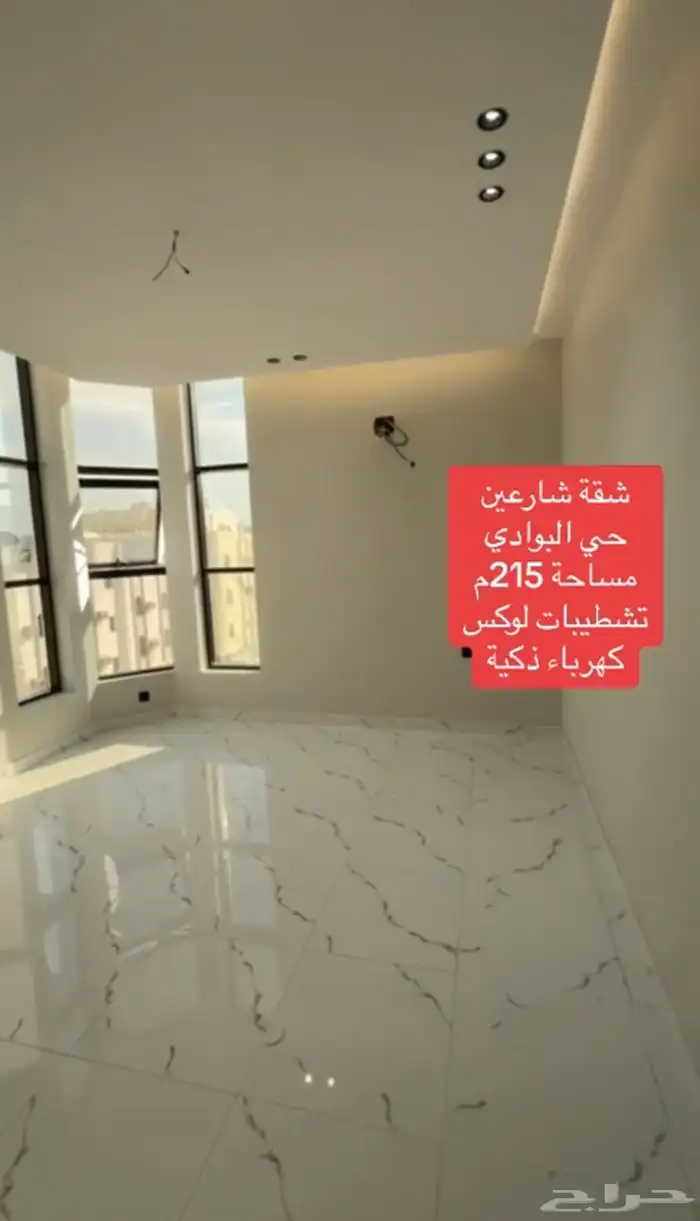 شقه 6 غرف فاخره للإيجار بحي البوادي 0