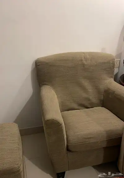 كنب ثلاث فردات مع فرده صغيره 2