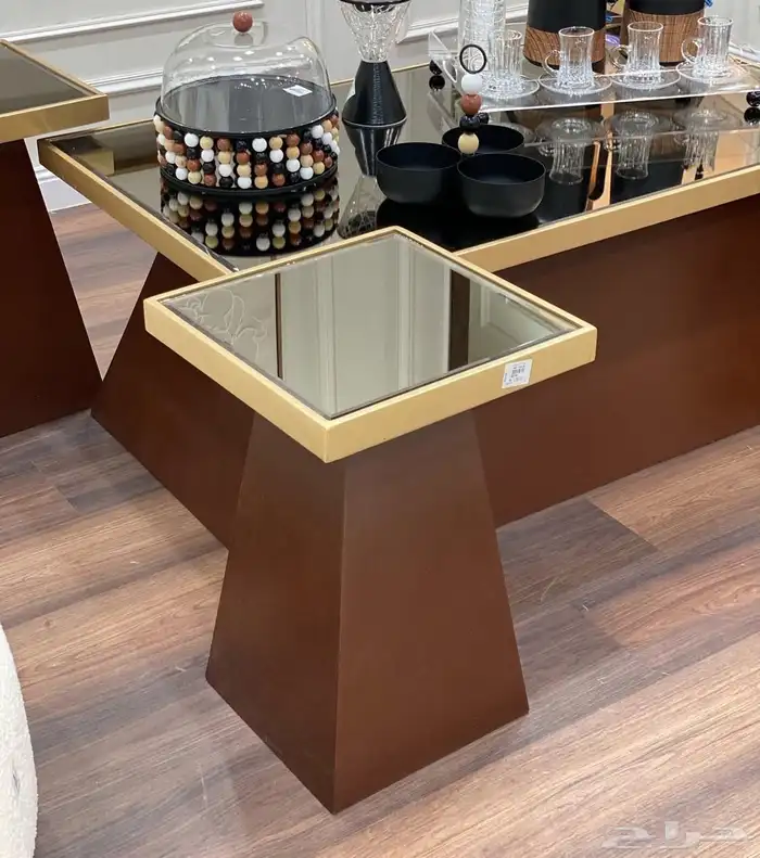 طاولات تقديم بشكل مميز 3