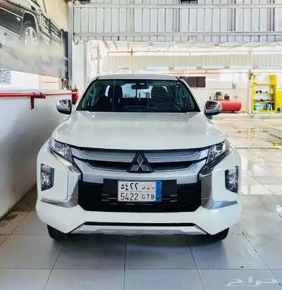 ونيت ميتسوبيشي L200 2023 فل كامل ( ديزل ) 4x4 عيسائي 12
