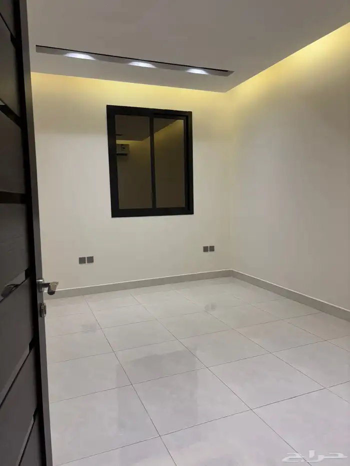 شقة راقية للبيع في حي العارض الرياض 3