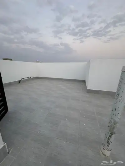 للبيع فيلا سكني في مخطط منح 99ج س حي البحيرات 25