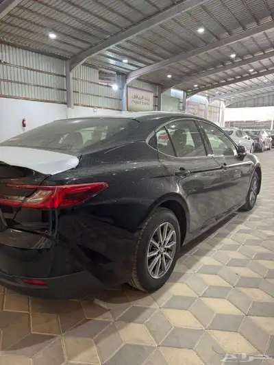 كامري 2025 E بنزين عبداللطيف جميل اللون اسود 5