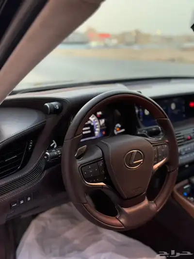 لكزس LS350 2020 12