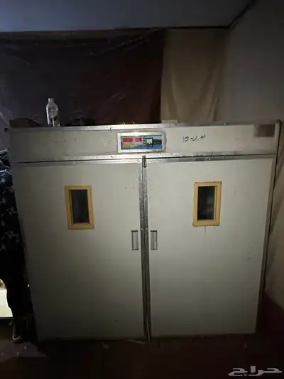 Egg hatching incubator 1
