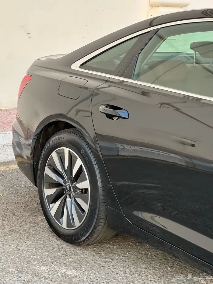 اودي A6 موديل 2023 البيع 118000 الف 20