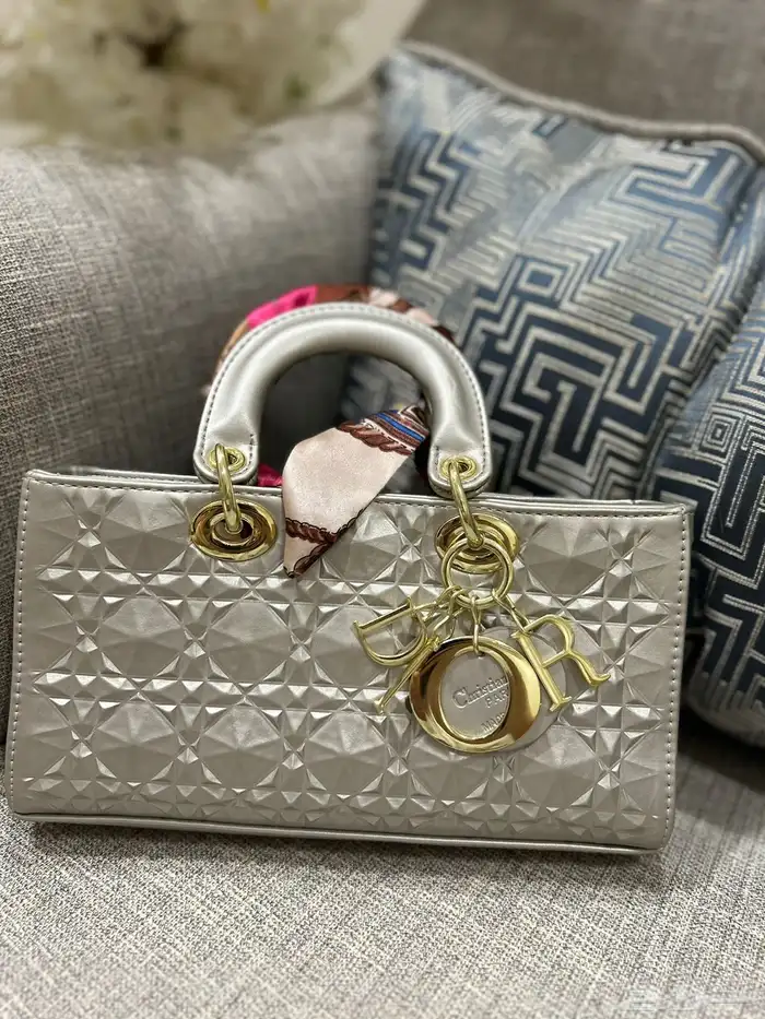 شنط ماركات ماستر 14