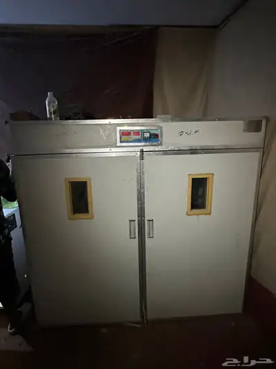 Egg hatching incubator 0