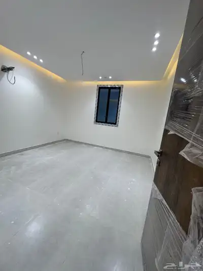 للبيع فيلا سكني في مخطط منح 99ج س حي البحيرات 23
