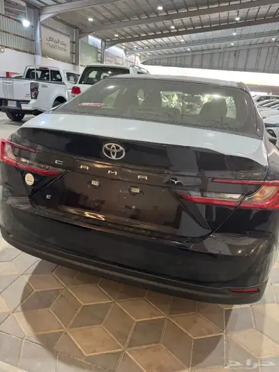 كامري 2025 E بنزين عبداللطيف جميل اللون اسود 3