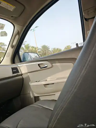 شفروليه ترافيرس موديل 2012 نظيف 35