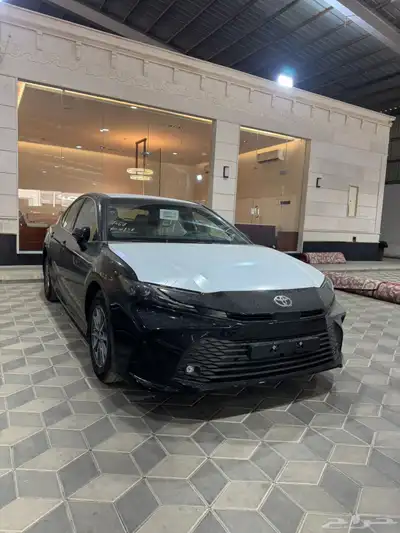 كامري 2025 E بنزين عبداللطيف جميل اللون اسود 2