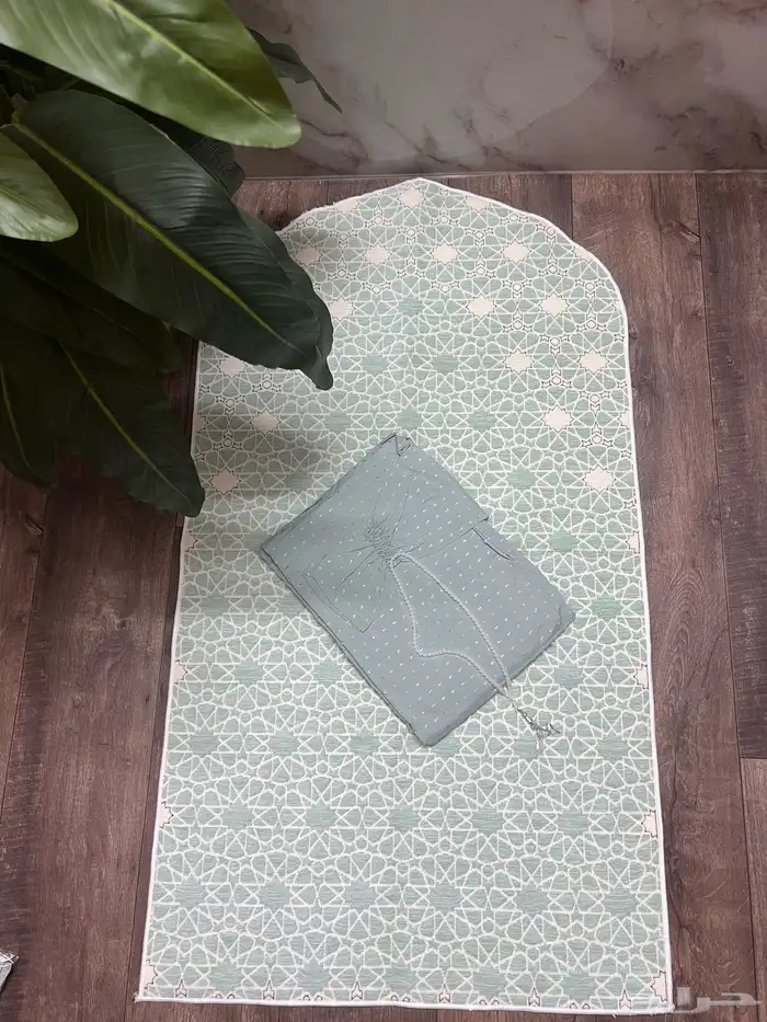 عروض سجادات تركيه ومخمل وطقوم الصلاه 9