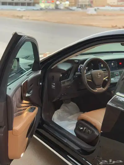 لكزس LS350 2020 11