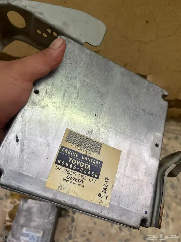 قطع غيار كامري 2003 الى 2006 6