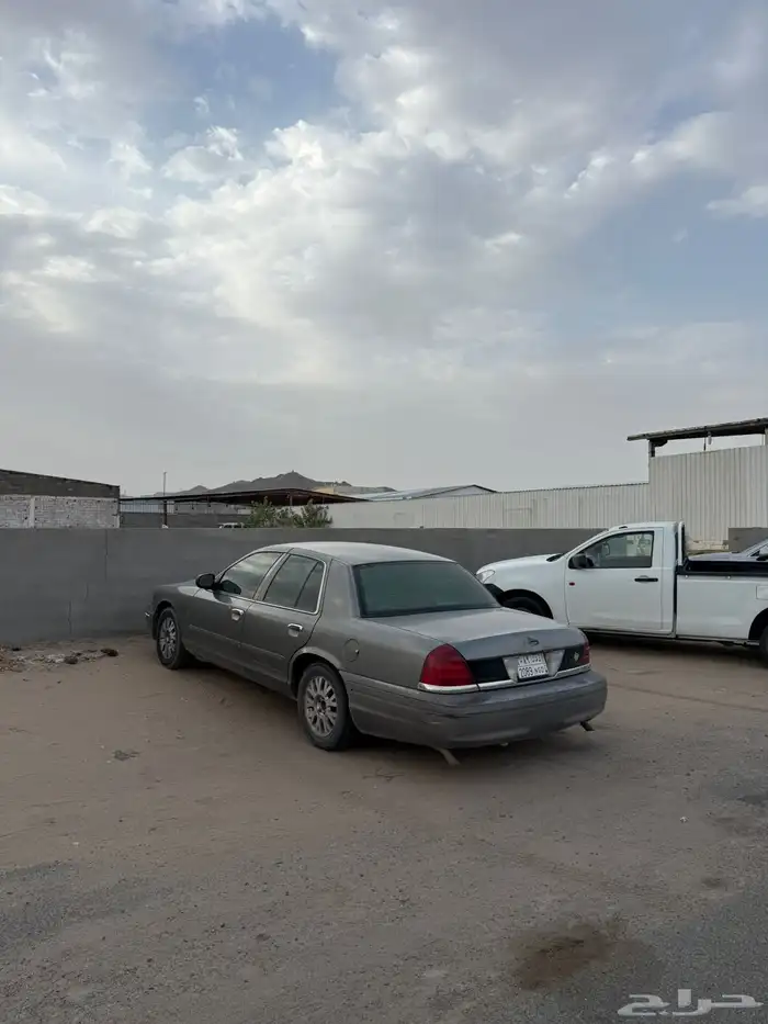 فورد فكتوريا 2004 للبيع 0