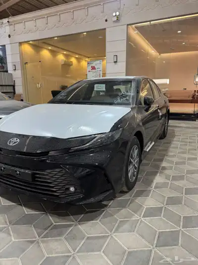 كامري 2025 E بنزين عبداللطيف جميل اللون اسود 0