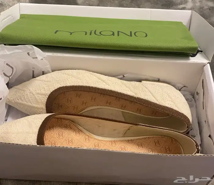 حذاء مستعمله مقاس 37 0