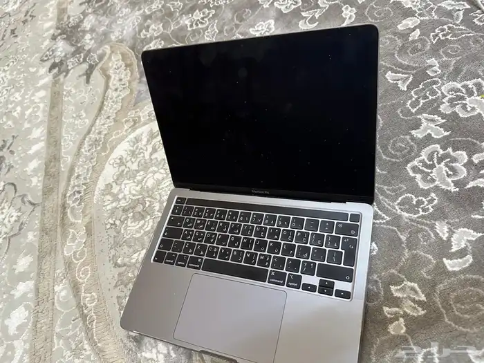 ماك بوك برو 1