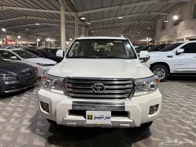 تويوتا لاندكروزر 2015 1