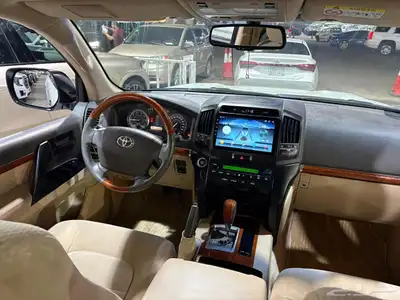 تويوتا لاندكروزر 2015 13